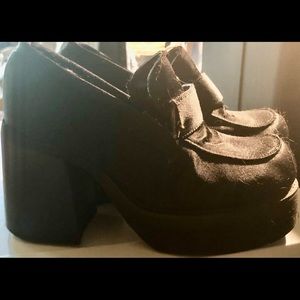 Some BUSTED UP Steve Madden Platforms!!